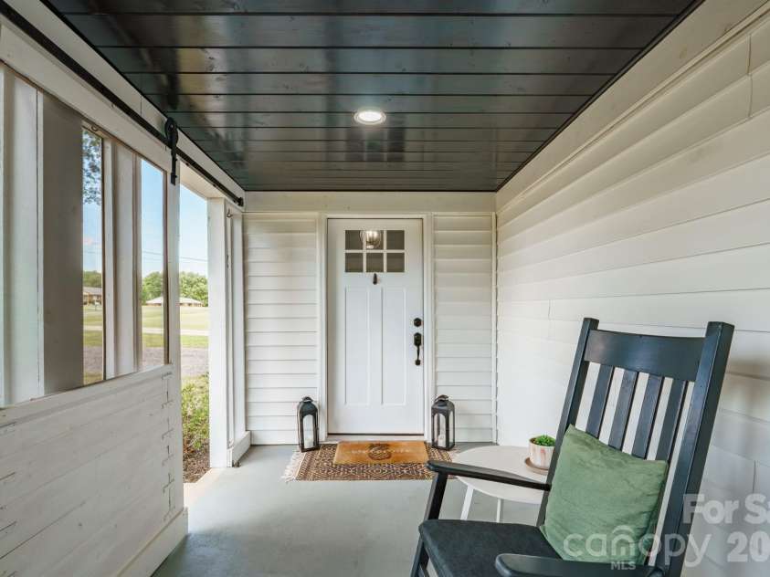 28032 Pole Running Road, Mount Pleasant, NC 28124.  MLS# CAR4421745, YatesRealty ID 50729. 