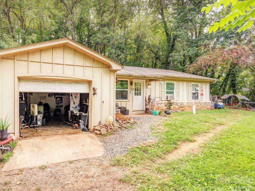 41 and 51 Bird View Drive, Clyde, NC 28721.  MLS# CAR4415815, YatesRealty ID 50732. 51 Bird View