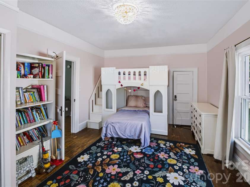308 Union Street, Maiden, NC 28650.  MLS# CAR4423675, YatesRealty ID 50733. 