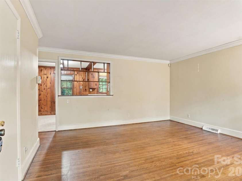 1518 Keeling Place, Charlotte, NC 28210.  MLS# CAR4422796, YatesRealty ID 50734. 