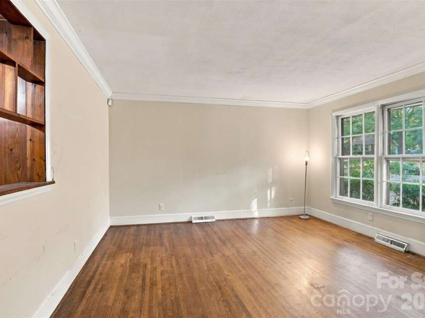 1518 Keeling Place, Charlotte, NC 28210.  MLS# CAR4422796, YatesRealty ID 50734. 