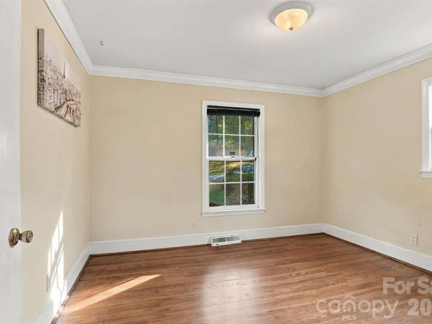 1518 Keeling Place, Charlotte, NC 28210.  MLS# CAR4422796, YatesRealty ID 50734. 