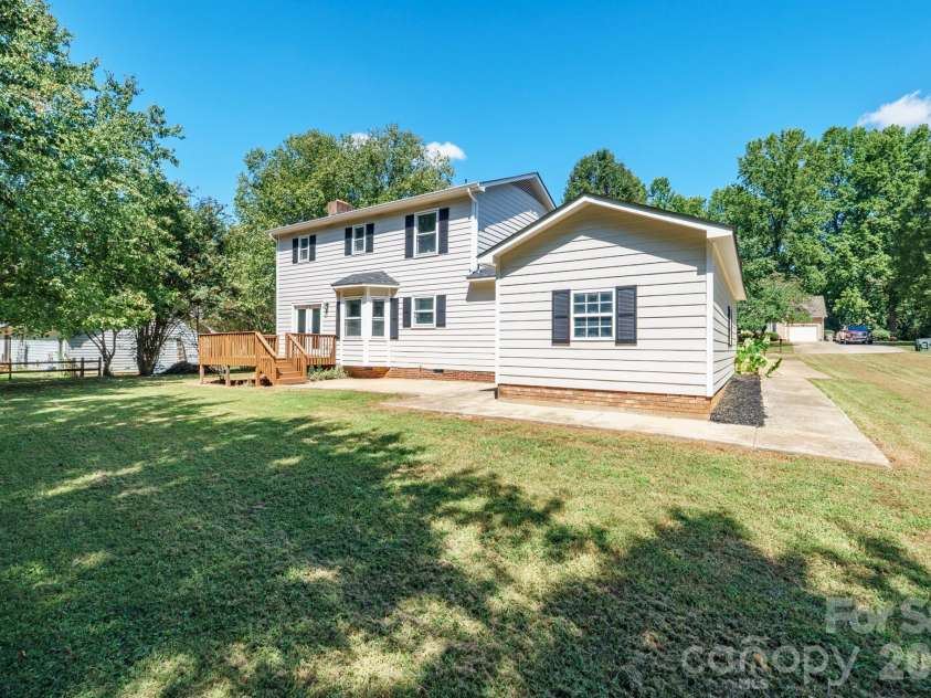 4336 Hickory Hollow Road, Gastonia, NC 28056.  MLS# CAR4423577, YatesRealty ID 50737. 