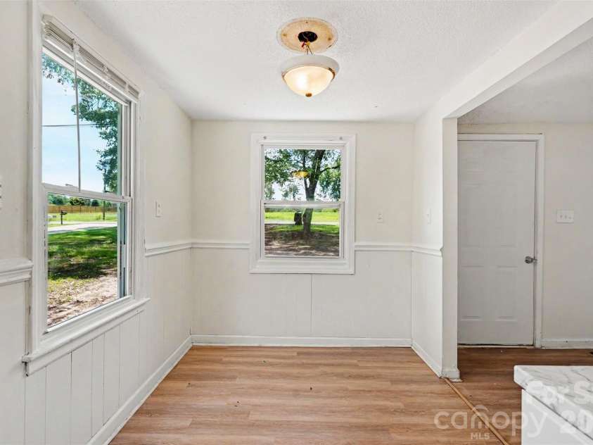 8232 Starnes Randall Road, Charlotte, NC 28215.  MLS# CAR4401795, YatesRealty ID 50741. 