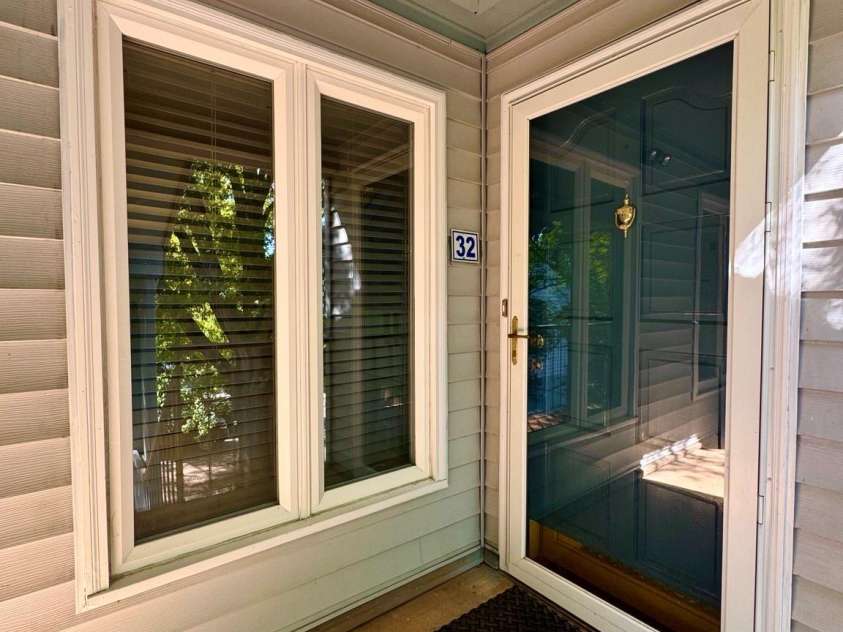 1905 Meadowlark Lane, Charlotte, NC 28210.  MLS# CAR4423485, YatesRealty ID 50742. 