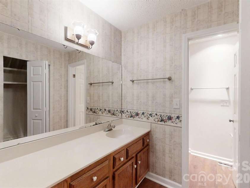 51 Pebble Creek Drive, Asheville, NC 28803.  MLS# CAR4423949, YatesRealty ID 50743. 