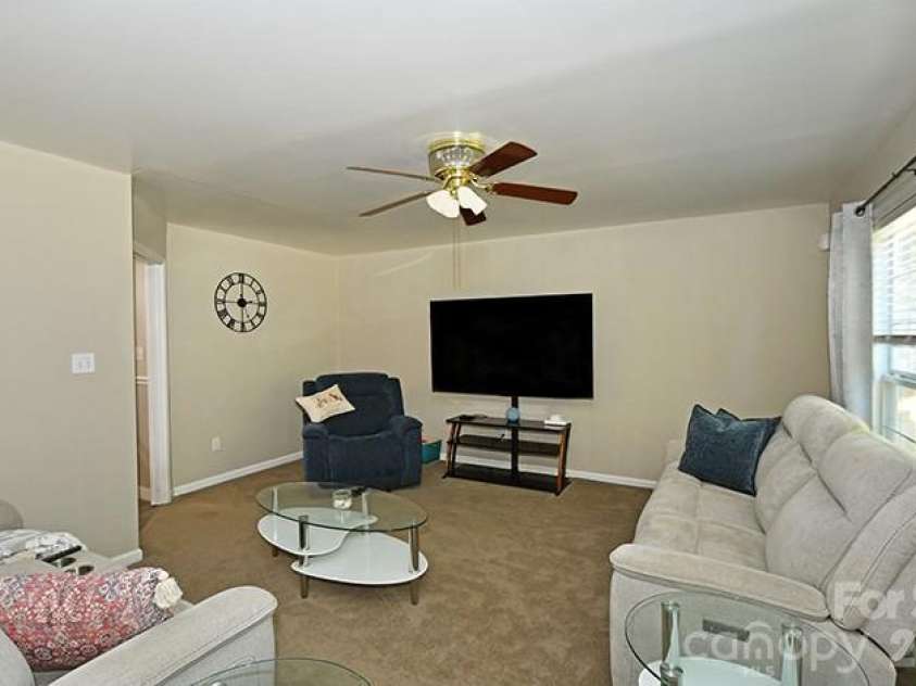 235 Crystal Circle, Mooresville, NC 28117.  MLS# CAR4424353, YatesRealty ID 50744. 