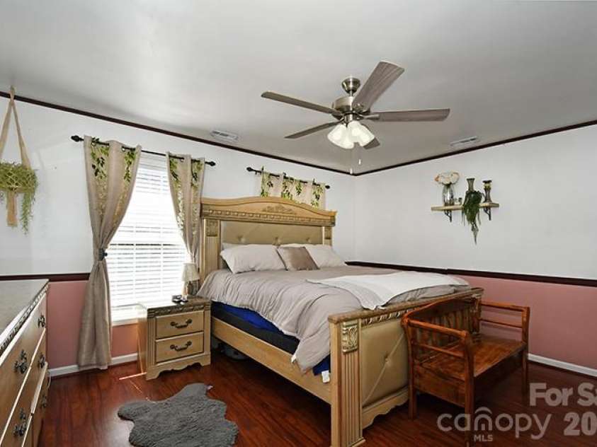 235 Crystal Circle, Mooresville, NC 28117.  MLS# CAR4424353, YatesRealty ID 50744. 