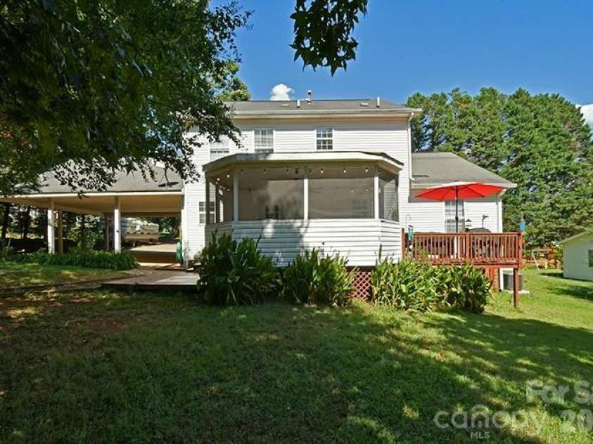 235 Crystal Circle, Mooresville, NC 28117.  MLS# CAR4424353, YatesRealty ID 50744. 