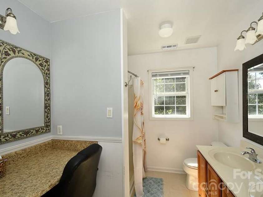 235 Crystal Circle, Mooresville, NC 28117.  MLS# CAR4424353, YatesRealty ID 50744. 