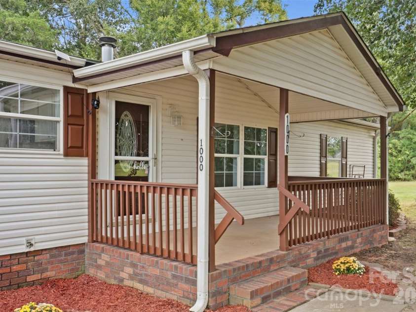 1000 Olde Creek Trail, Concord, NC 28025.  MLS# CAR4422617, YatesRealty ID 50747. 