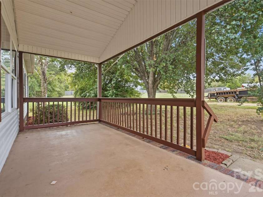 1000 Olde Creek Trail, Concord, NC 28025.  MLS# CAR4422617, YatesRealty ID 50747. 