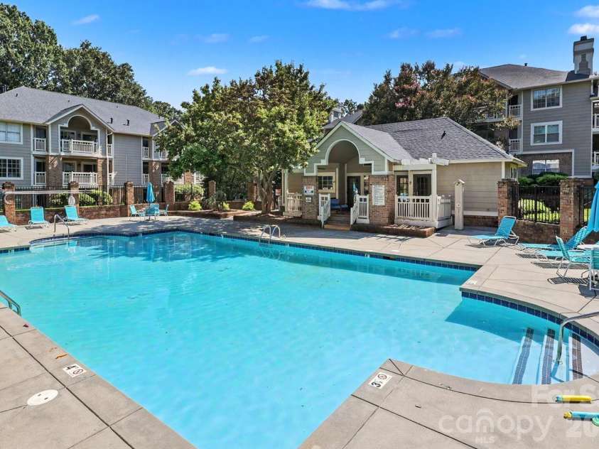 5009 Sharon Road, Charlotte, NC 28210.  MLS# CAR4417626, YatesRealty ID 5075. Community Pool