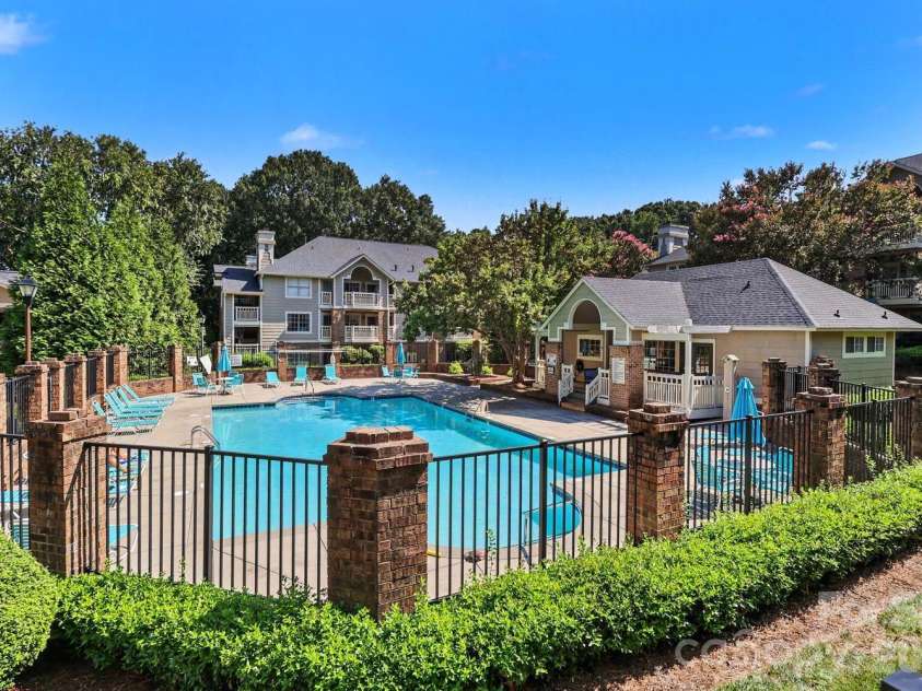 5009 Sharon Road, Charlotte, NC 28210.  MLS# CAR4417626, YatesRealty ID 5075. Community Pool