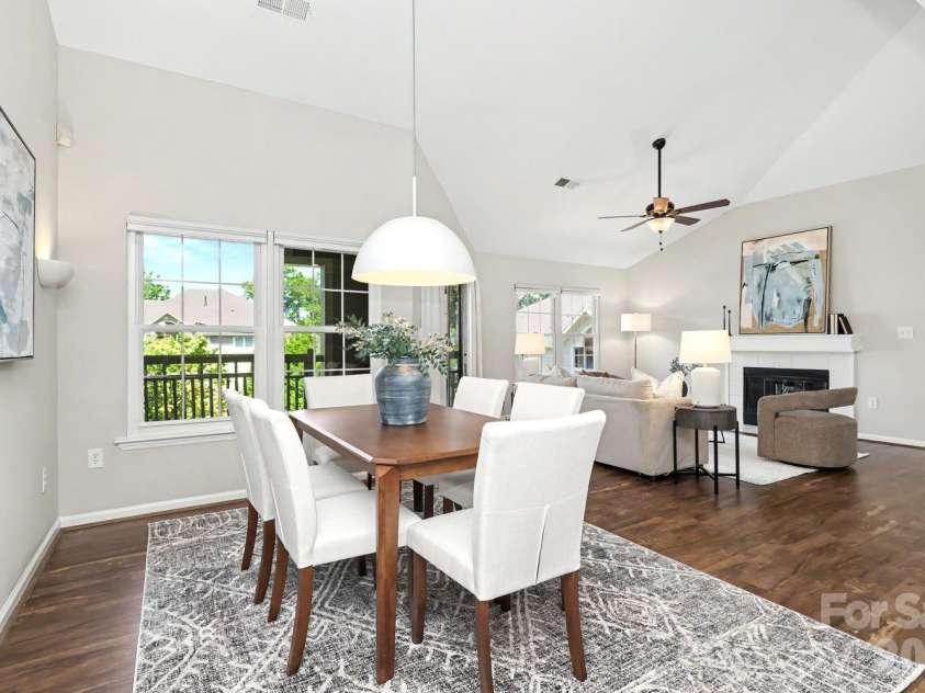 5009 Sharon Road, Charlotte, NC 28210.  MLS# CAR4417626, YatesRealty ID 5075. Dining Room