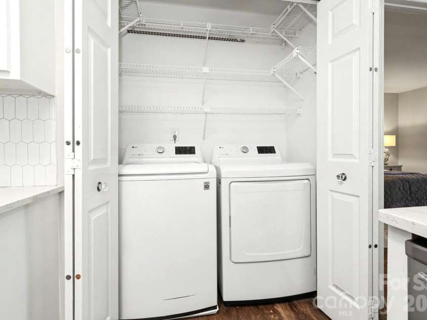 5009 Sharon Road, Charlotte, NC 28210.  MLS# CAR4417626, YatesRealty ID 5075. Laundry Closet