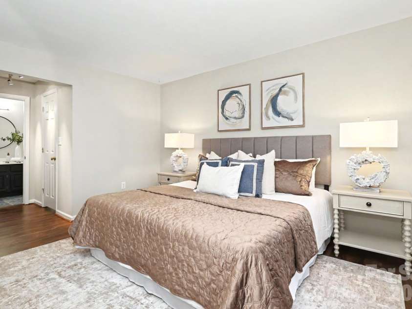 5009 Sharon Road, Charlotte, NC 28210.  MLS# CAR4417626, YatesRealty ID 5075. Primary with en suite