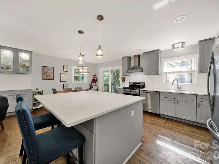 7439 Watercrest Road, Charlotte, NC 28210.  MLS# CAR4415617, YatesRealty ID 50750. 