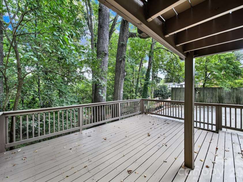7439 Watercrest Road, Charlotte, NC 28210.  MLS# CAR4415617, YatesRealty ID 50750. 