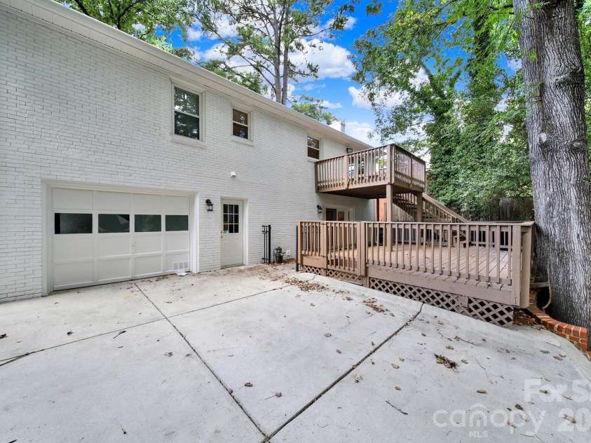 7439 Watercrest Road, Charlotte, NC 28210.  MLS# CAR4415617, YatesRealty ID 50750. 