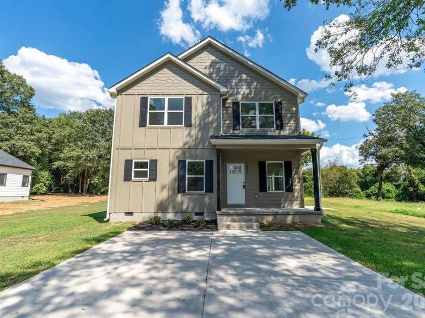 1402 Modena Street, Gastonia, NC 28054.  MLS# CAR4424394, YatesRealty ID 50751. 