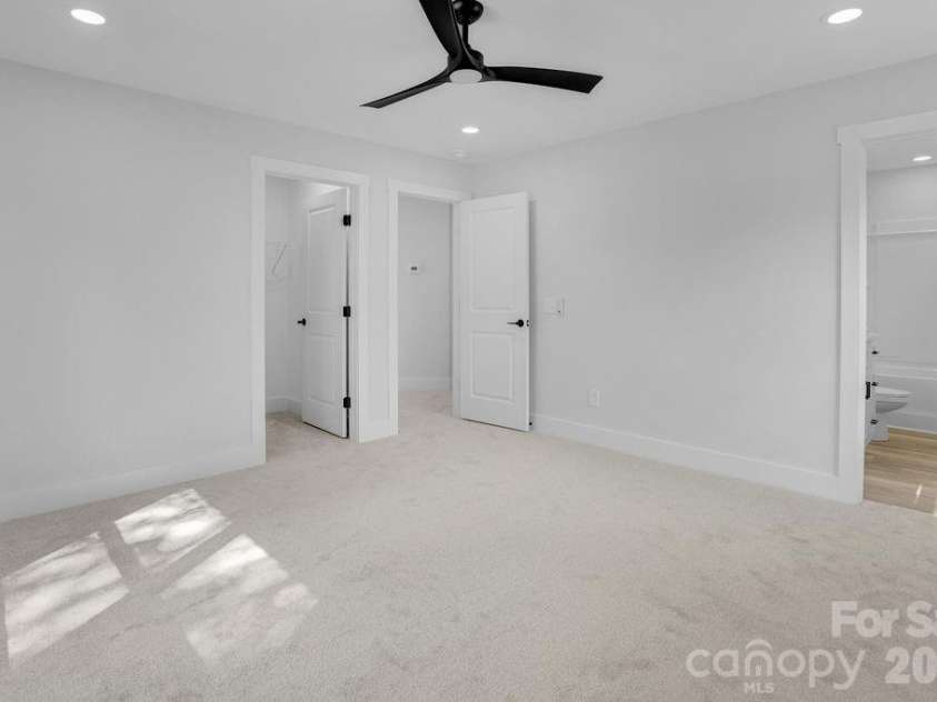 1402 Modena Street, Gastonia, NC 28054.  MLS# CAR4424394, YatesRealty ID 50751. 