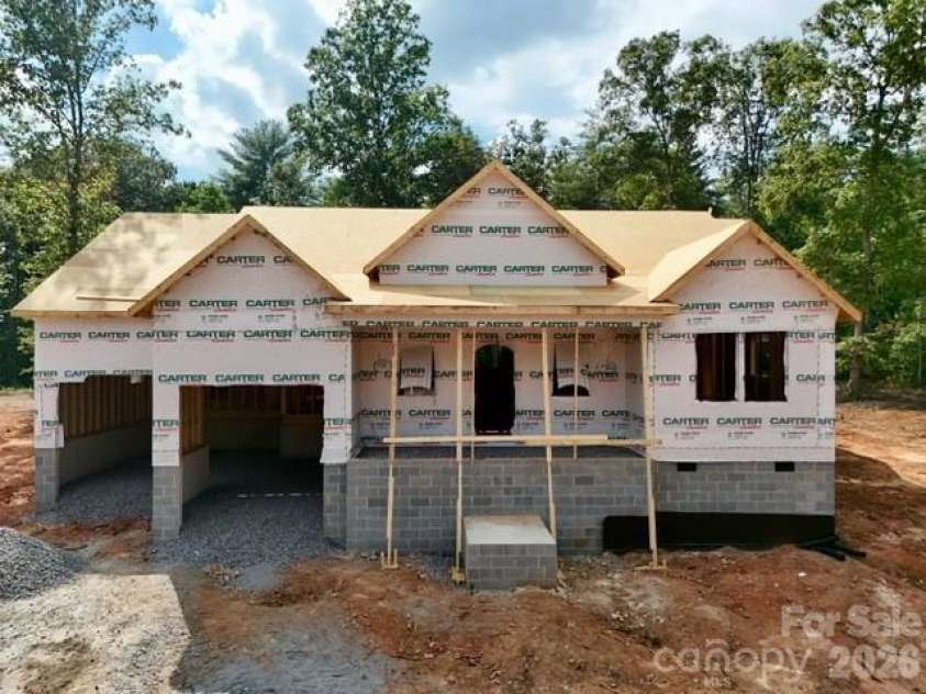2439 Kimberly Avenue, Morganton, NC 28655.  MLS# CAR4424270, YatesRealty ID 50752. 