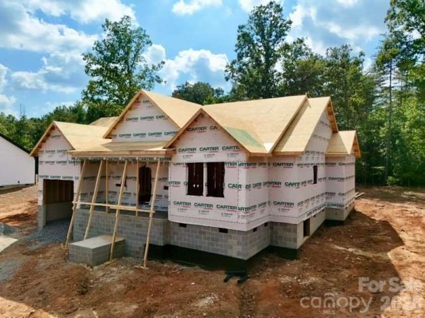 2439 Kimberly Avenue, Morganton, NC 28655.  MLS# CAR4424270, YatesRealty ID 50752. 