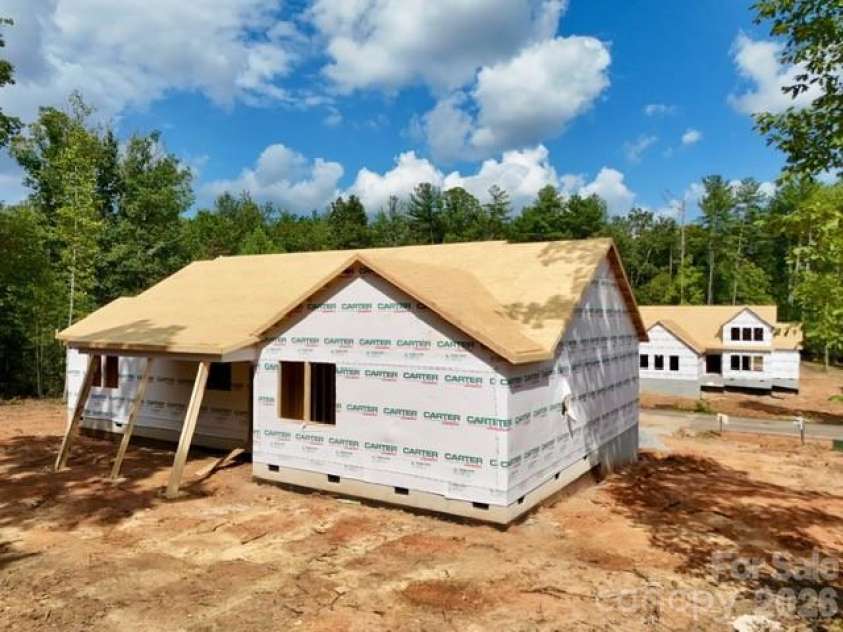 2439 Kimberly Avenue, Morganton, NC 28655.  MLS# CAR4424270, YatesRealty ID 50752. 