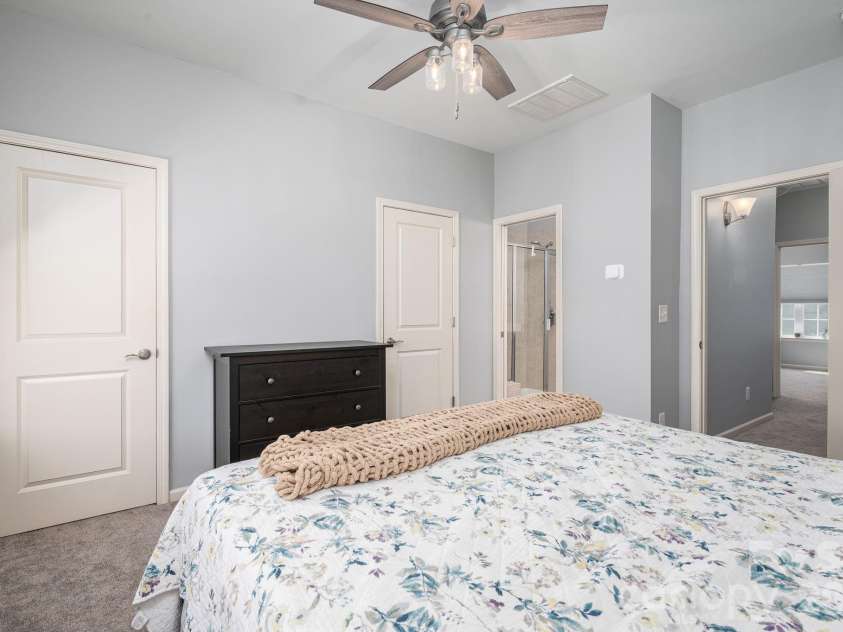 1231 Assembly Street, Belmont, NC 28012.  MLS# CAR4424275, YatesRealty ID 50753. 