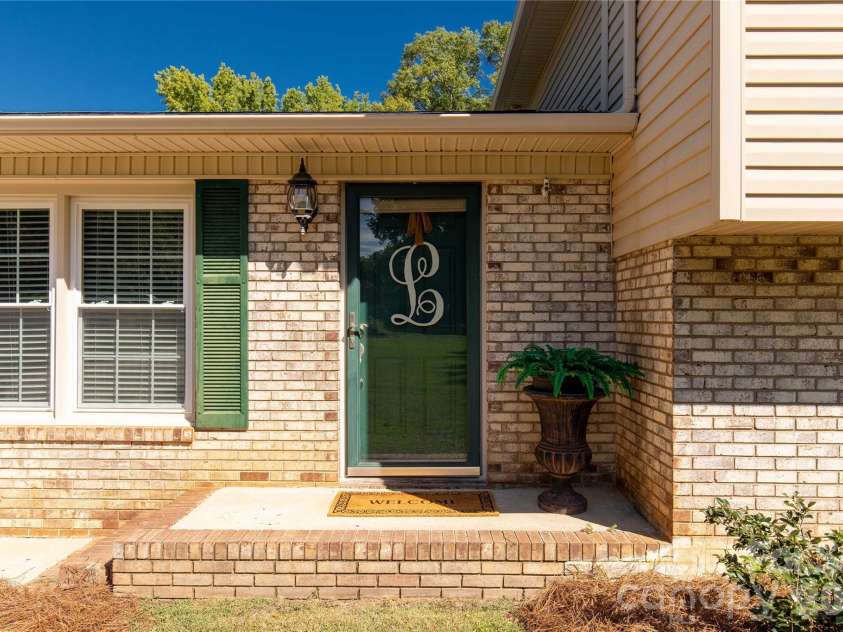 2019 Green Peach Road, Lancaster, SC 29720.  MLS# CAR4417170, YatesRealty ID 50754. 