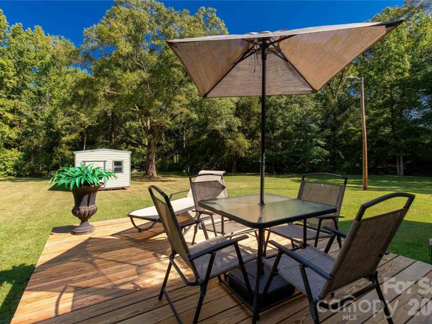 2019 Green Peach Road, Lancaster, SC 29720.  MLS# CAR4417170, YatesRealty ID 50754. 