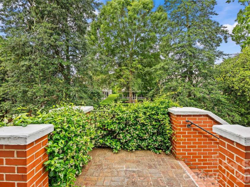 1858 Queens Road, Charlotte, NC 28207.  MLS# CAR4420336, YatesRealty ID 50758. 