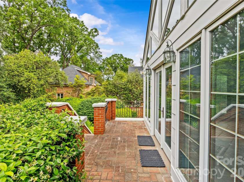 1858 Queens Road, Charlotte, NC 28207.  MLS# CAR4420336, YatesRealty ID 50758. 