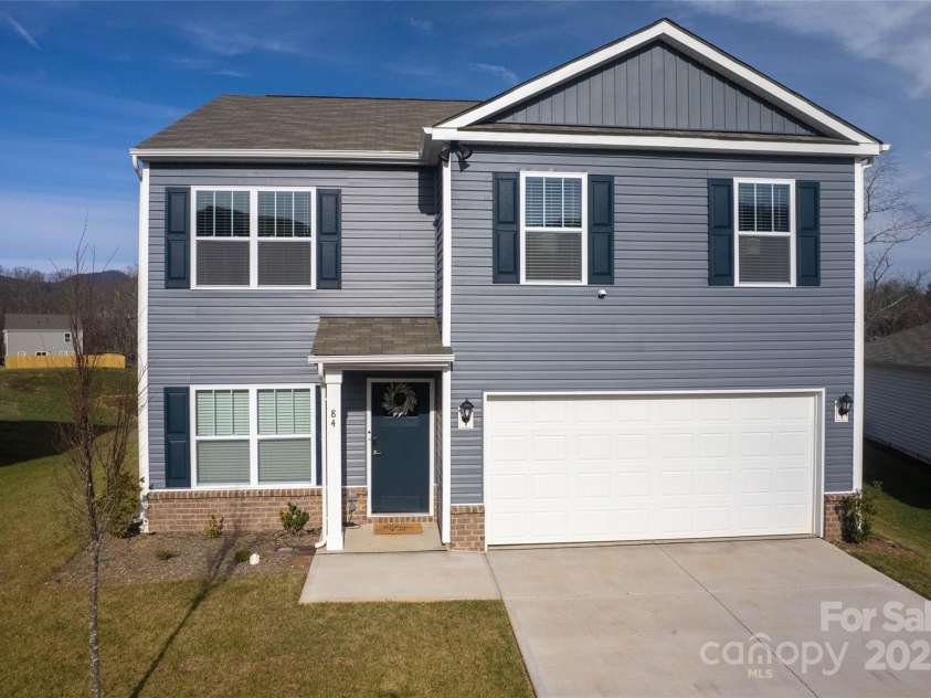 84 Madelyn Drive, Clyde, NC 28721.  MLS# CAR4325015, YatesRealty ID 5076. 