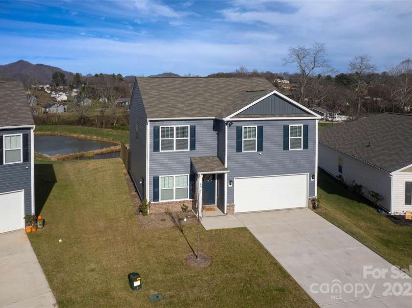 84 Madelyn Drive, Clyde, NC 28721.  MLS# CAR4325015, YatesRealty ID 5076. 