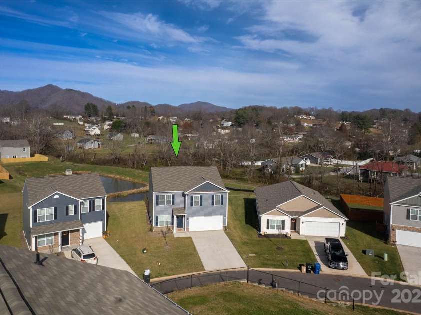 84 Madelyn Drive, Clyde, NC 28721.  MLS# CAR4325015, YatesRealty ID 5076. 