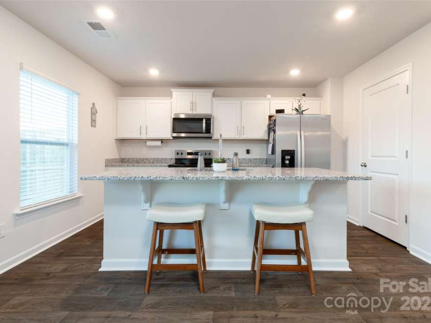 84 Madelyn Drive, Clyde, NC 28721.  MLS# CAR4325015, YatesRealty ID 5076. 