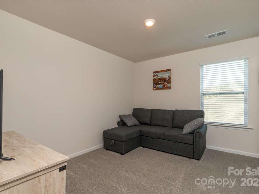 84 Madelyn Drive, Clyde, NC 28721.  MLS# CAR4325015, YatesRealty ID 5076. 
