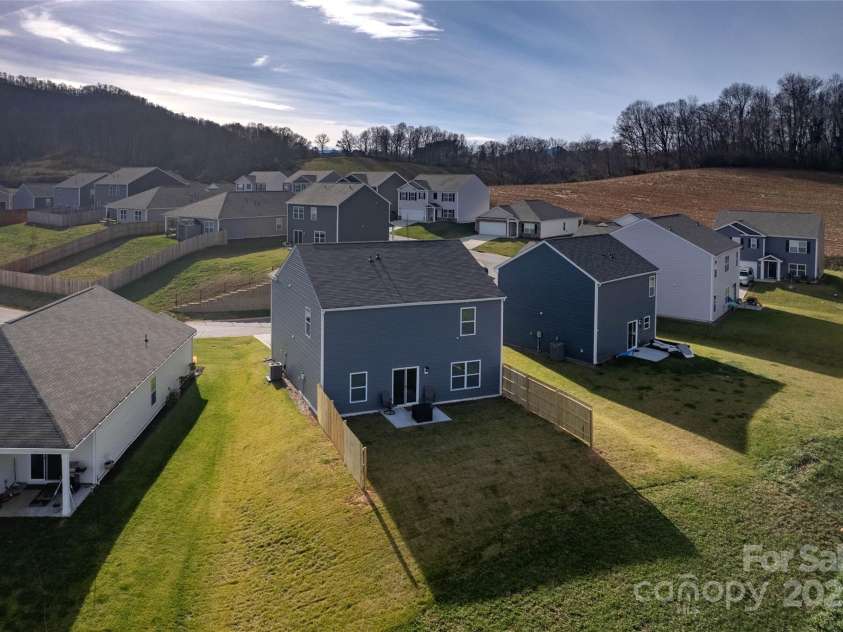 84 Madelyn Drive, Clyde, NC 28721.  MLS# CAR4325015, YatesRealty ID 5076. 