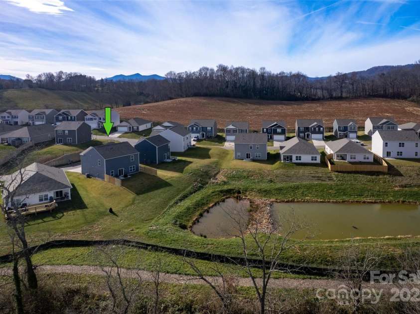 84 Madelyn Drive, Clyde, NC 28721.  MLS# CAR4325015, YatesRealty ID 5076. 