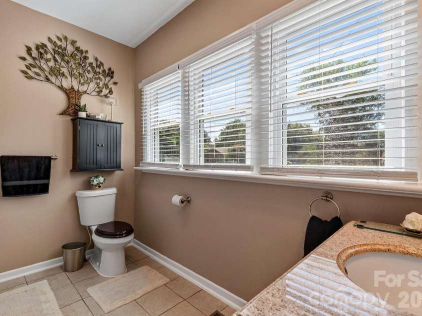 448 1st Street, Hickory, NC 28602.  MLS# CAR4424282, YatesRealty ID 50763. Bathroom