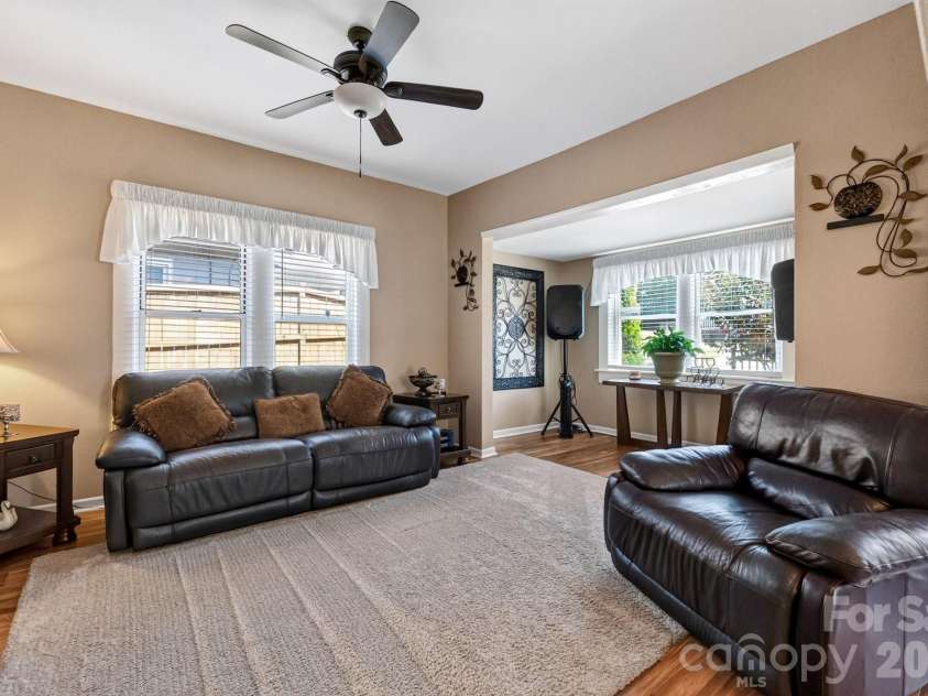 448 1st Street, Hickory, NC 28602.  MLS# CAR4424282, YatesRealty ID 50763. Living Room