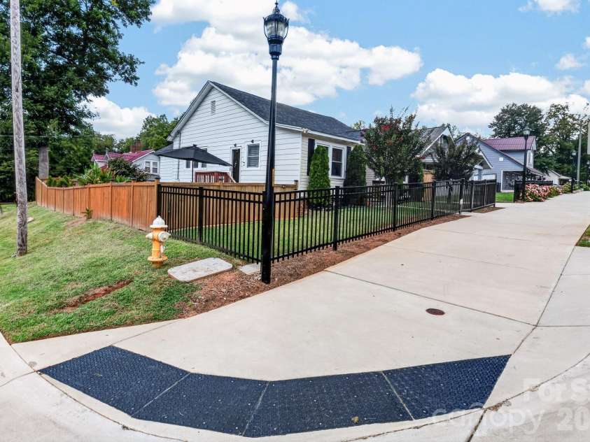 448 1st Street, Hickory, NC 28602.  MLS# CAR4424282, YatesRealty ID 50763. Look at those wide sidewalks! Easy access to downtown Hickory!