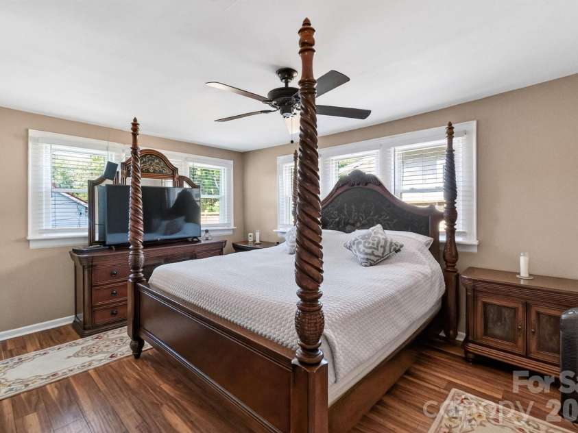 448 1st Street, Hickory, NC 28602.  MLS# CAR4424282, YatesRealty ID 50763. Primary Bedroom