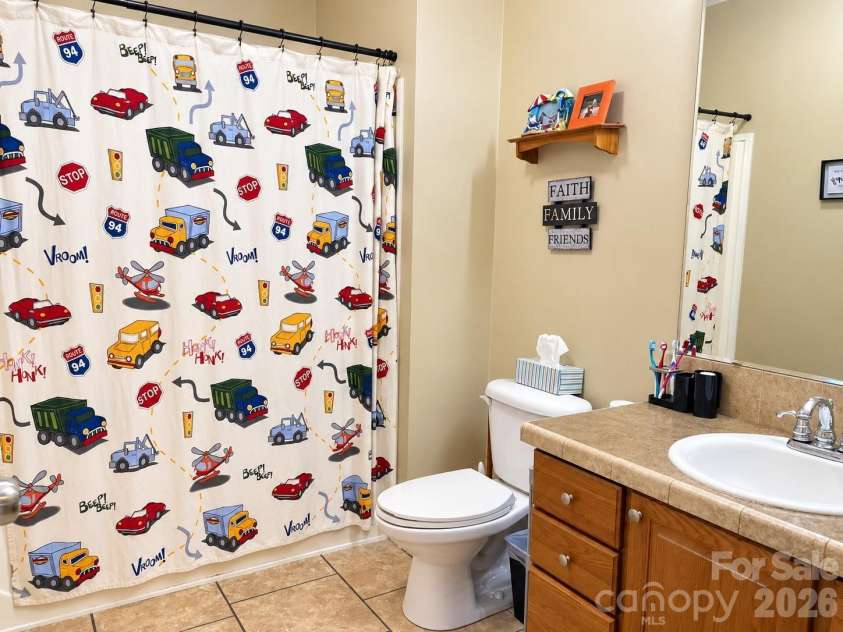 1046 Edgemont Terrace, Morganton, NC 28655.  MLS# CAR4424386, YatesRealty ID 50766. 