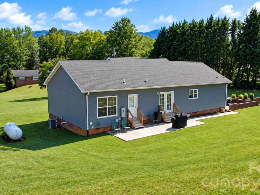 1046 Edgemont Terrace, Morganton, NC 28655.  MLS# CAR4424386, YatesRealty ID 50766. Virtually enhanced with car removal