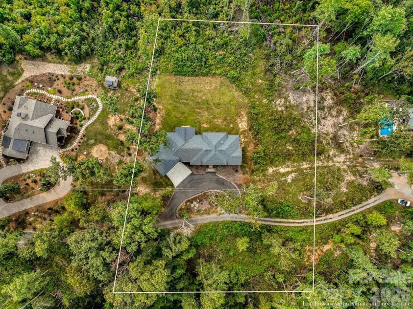 98 Running Ridge Road, Asheville, NC 28804.  MLS# CAR4423153, YatesRealty ID 50767. 
