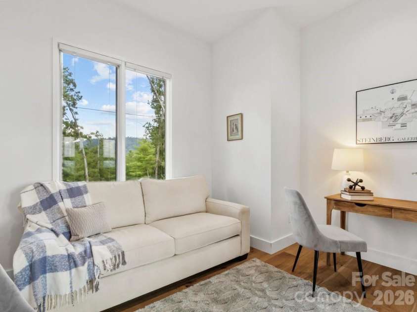98 Running Ridge Road, Asheville, NC 28804.  MLS# CAR4423153, YatesRealty ID 50767. Office