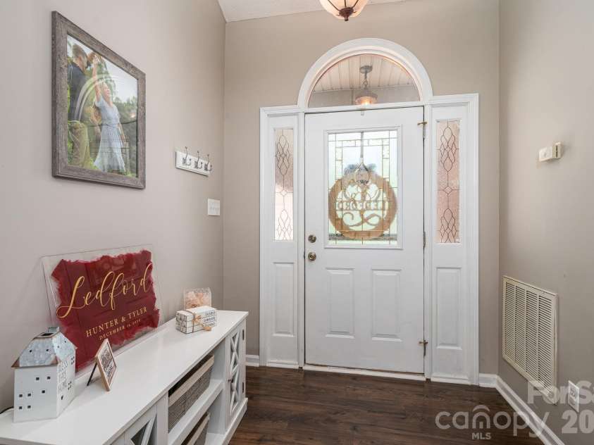 335 Cape Breton Trail, Gastonia, NC 28056.  MLS# CAR4366338, YatesRealty ID 50769. 